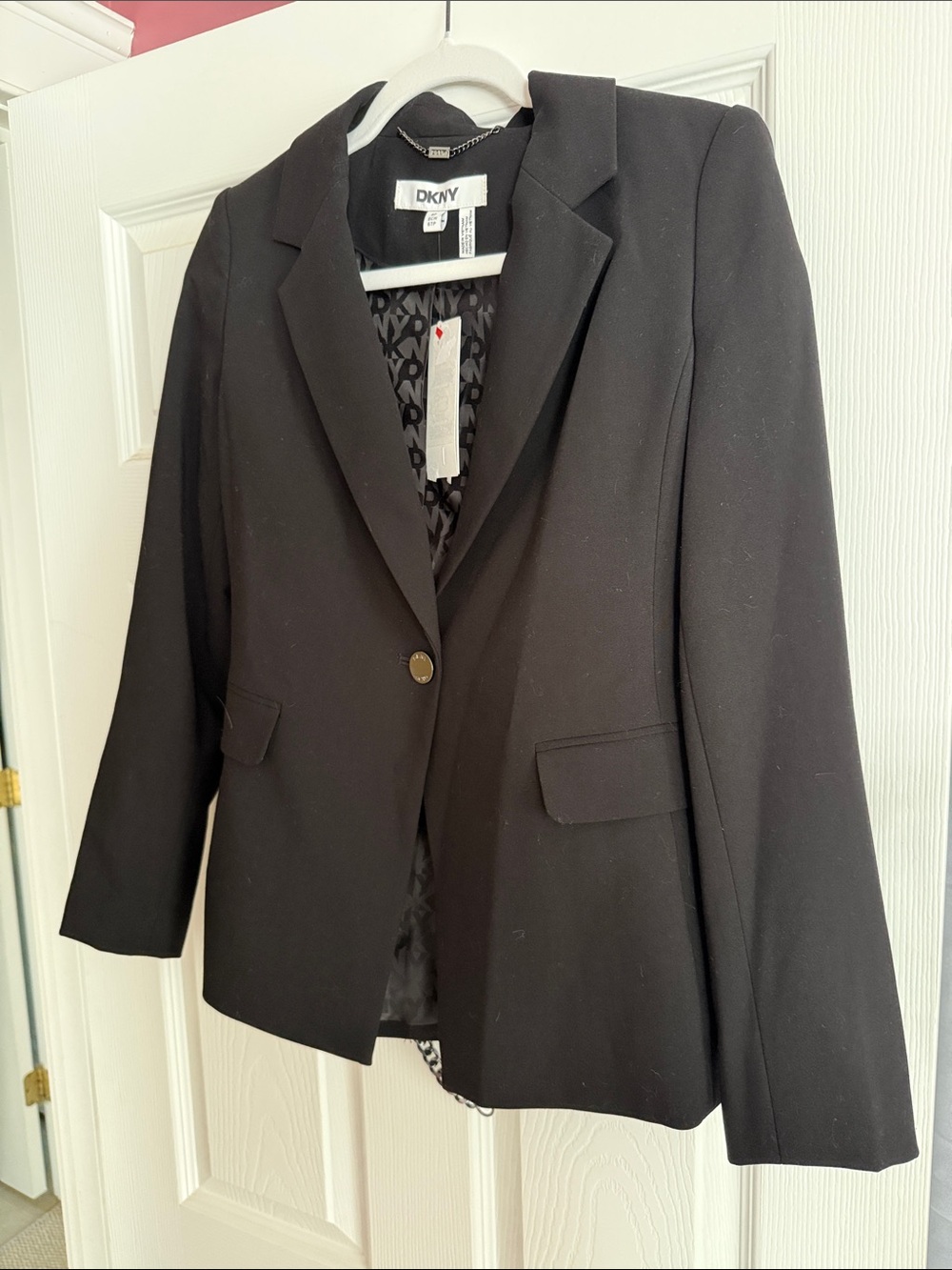 DKNY Black Single-Button Notch-Lapel Blazer NWT 6P Exceptional quality. Belt